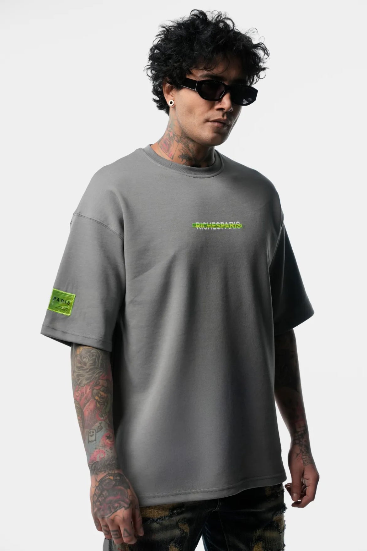 T-shirt « RICHES PARIS » – Noir