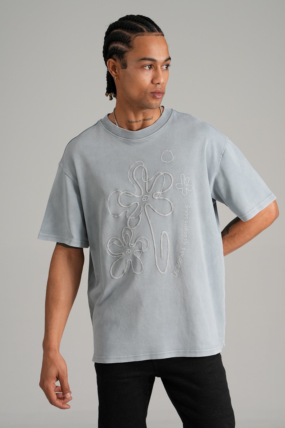 T-shirt « Flowers » – Gris