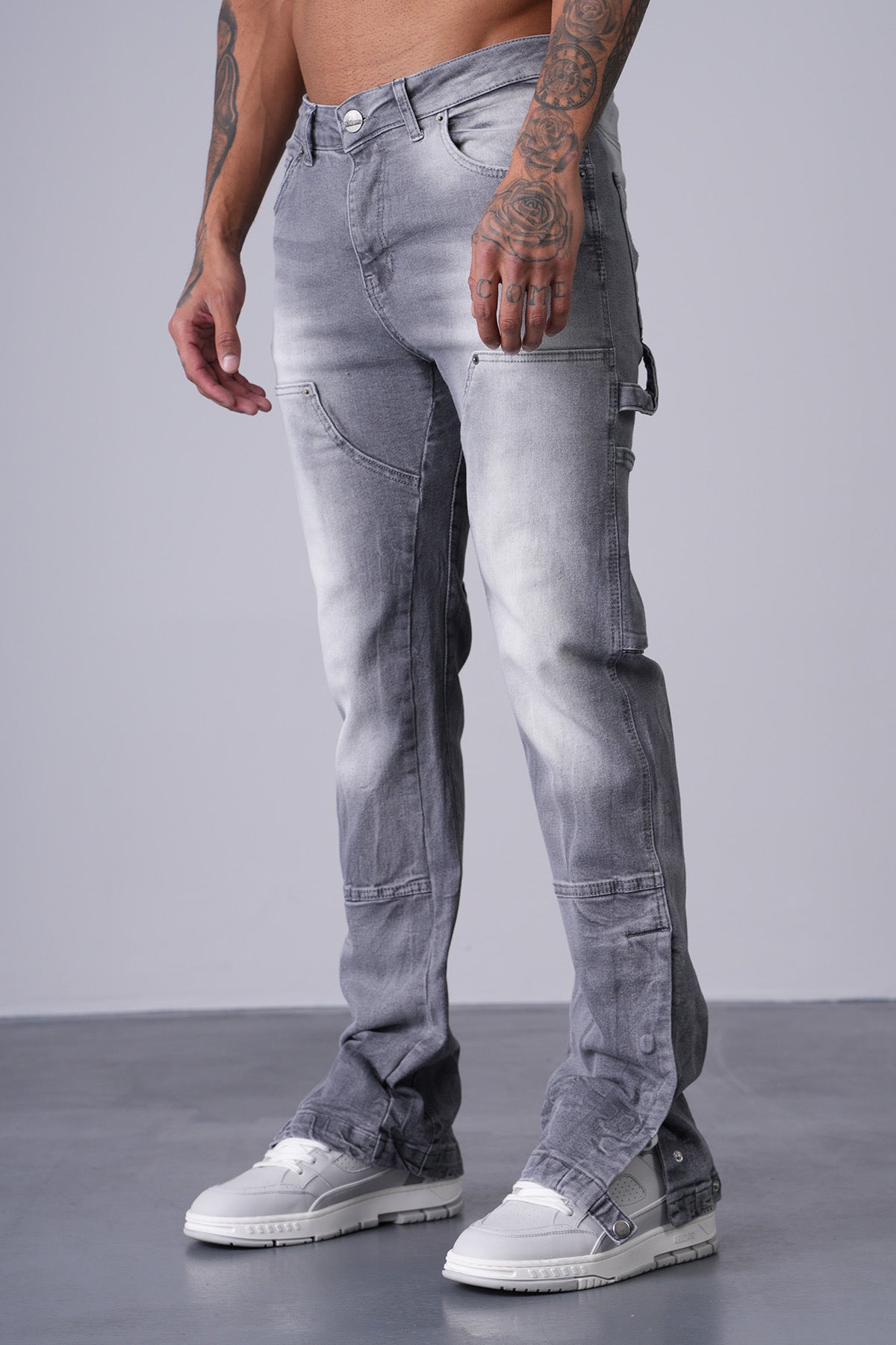 Jean « Le Flare » – Gris