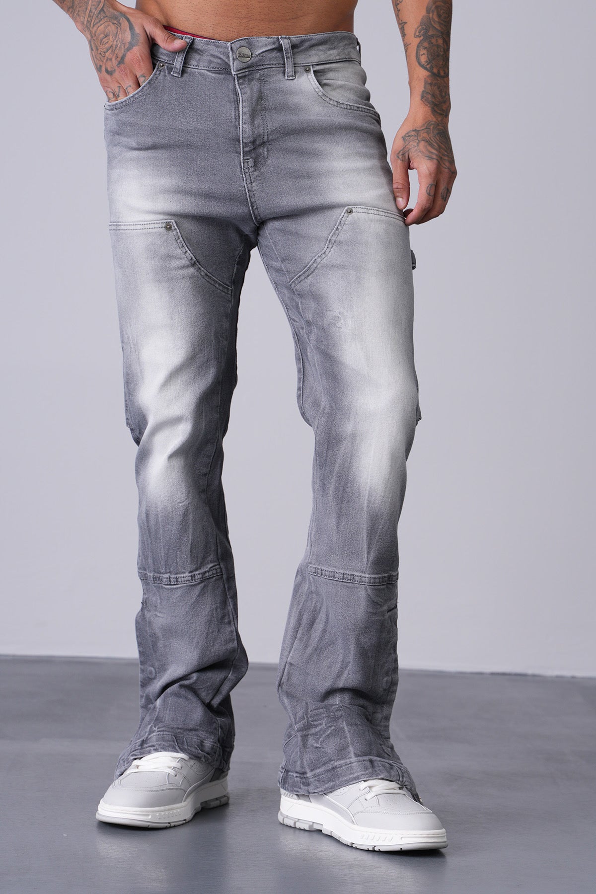 Jean « Le Flare » – Gris